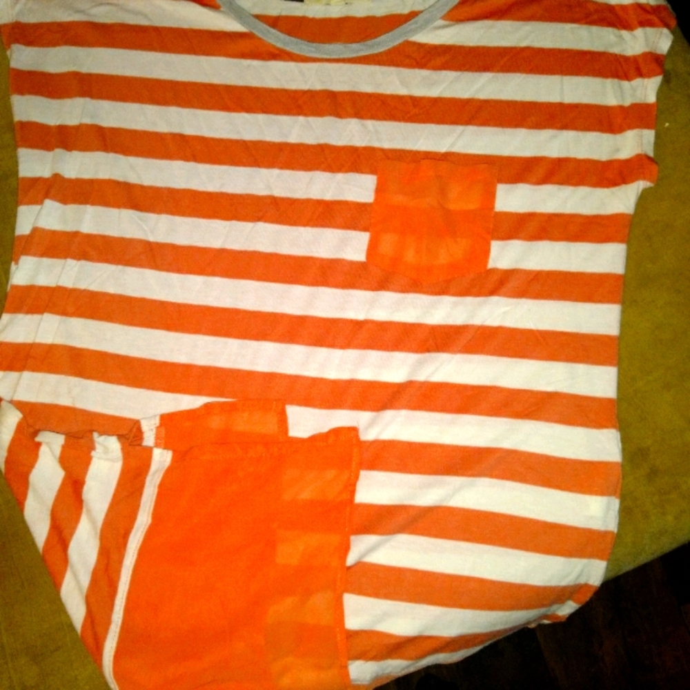 Rewind pocket tee